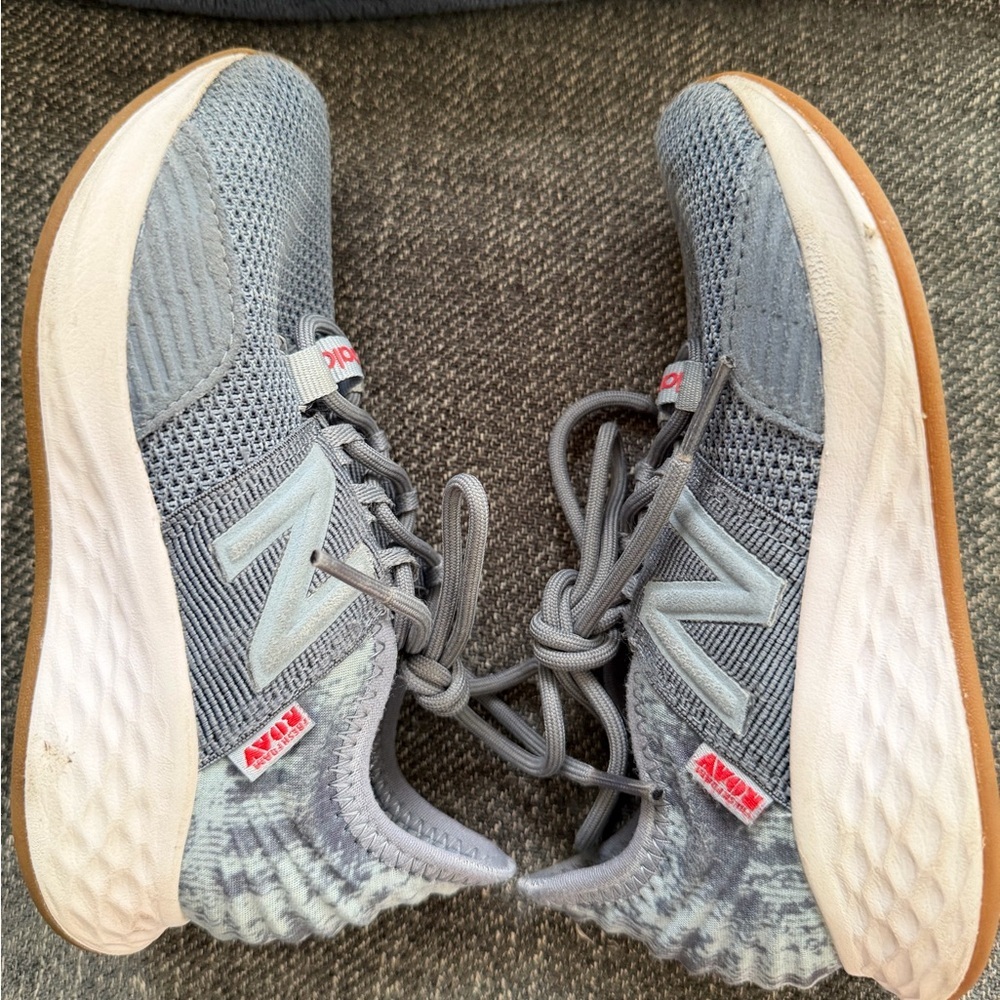 New Balance Fresh Foam Roav Running Shoes Kids Size 10.5 Steel Blue White￼ - Picture 10 of 14